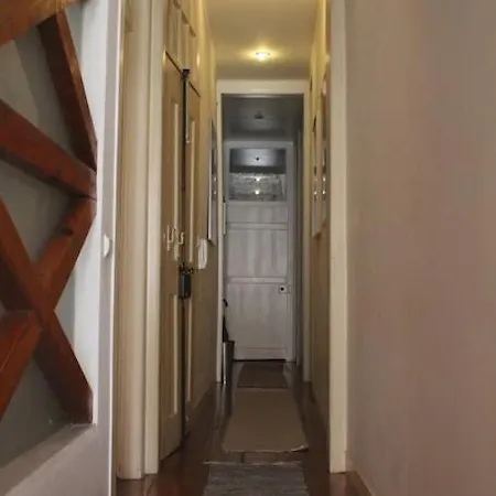 My Fair - Historical Santos 5 Bedroom Appartement Lissabon